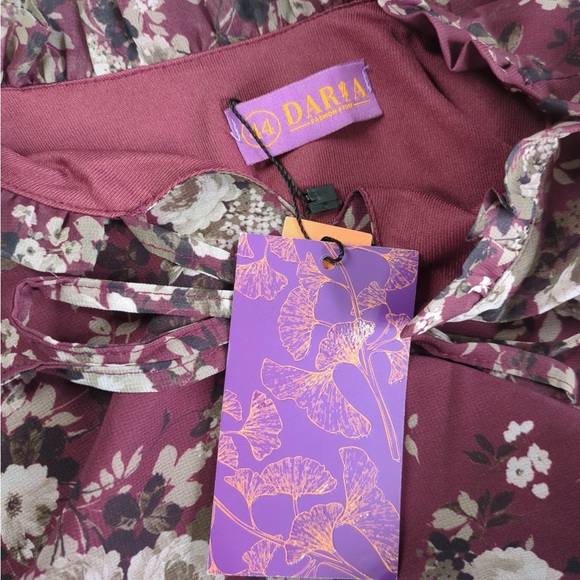 Daria Floral Pleated Chiffon Dress - Picture 5 of 10